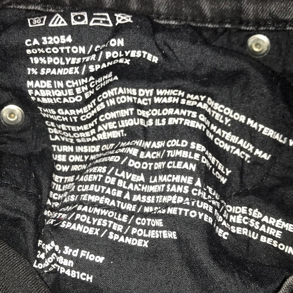 high-waisted jeans - Picture 5 of 6